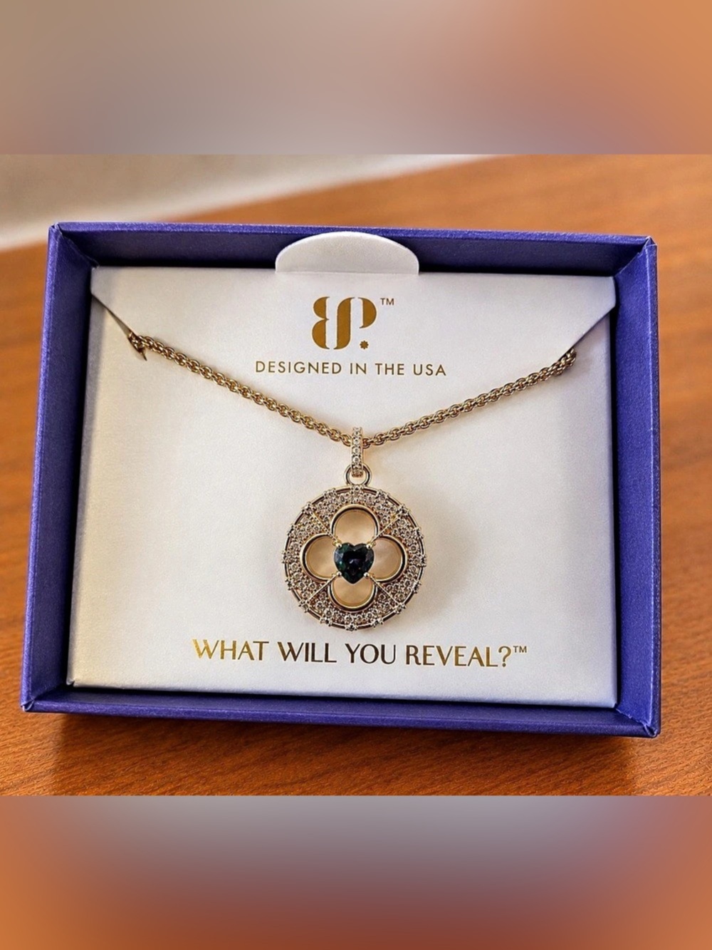 Bomb Party June Necklace "Designer Details" Clover Heart